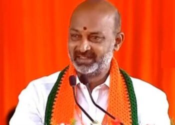 భద్రాద్రి రామయ్య సన్నిధిలో కేంద్రమంత్రి బండి సంజయ్‌
