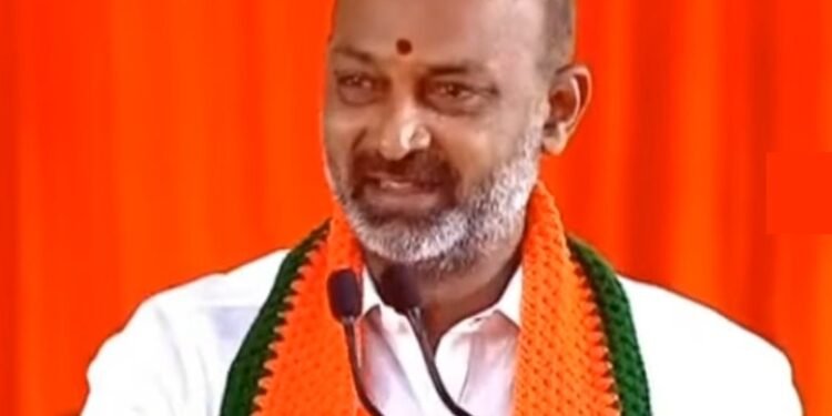 భద్రాద్రి రామయ్య సన్నిధిలో కేంద్రమంత్రి బండి సంజయ్‌