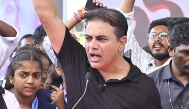 కాంగ్రెస్ ప్రభుత్వాన్ని ప్రజలు బర్తరఫ్ చేసే రోజులు దగ్గర్లోనే: కేటీఆర్ 1 కాంగ్రెస్ ప్రభుత్వాన్ని ప్రజలు బర్తరఫ్ చేసే రోజులు దగ్గర్లోనే: కేటీఆర్