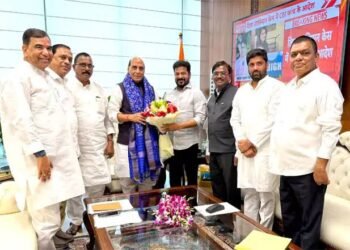 డీఆర్‌డీఎల్‌ ప్రాజెక్టుకు ఉచితంగా భూమి ఇవ్వాలి: రేవంత్‌రెడ్డి
