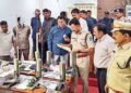 పట్టా లేకుండానే ప్రజలకు వైద్యం.. 10 మంది నకిలీ వైద్యుల అరెస్టు