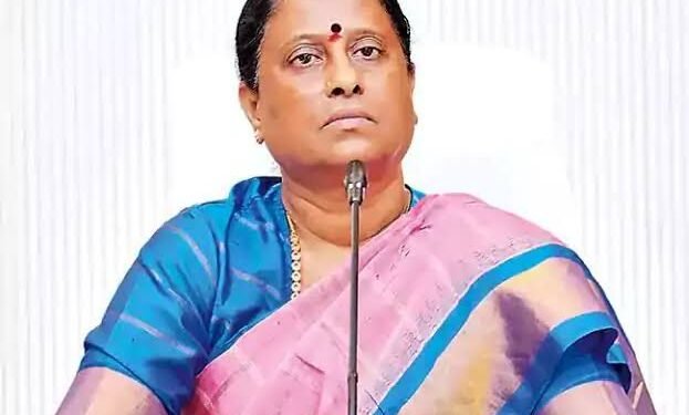 బీసీనైన నాకో న్యాయం.. ఇతరులకు మరో న్యాయమా?: కొండా సురేఖ 1 బీసీనైన నాకో న్యాయం.. ఇతరులకు మరో న్యాయమా?: కొండా సురేఖ