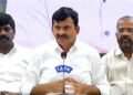 కేటీఆర్ హద్దు మీరి మాట్లాడితే ప్రజలు క్షమించరు: పొంగులేటి 14 కేటీఆర్ హద్దు మీరి మాట్లాడితే ప్రజలు క్షమించరు: పొంగులేటి