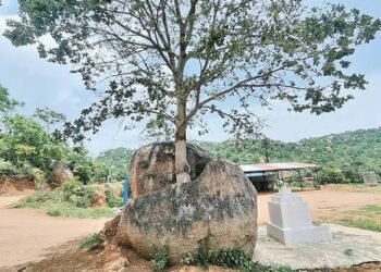 బండను చీల్చిన గుండెరా!
