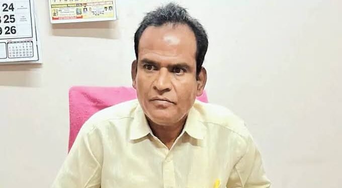 అనుకూల నివేదిక కోసం రూ.50 వేలు డిమాండ్‌.. ఏసీబీకి చిక్కిన డీఐఈవో