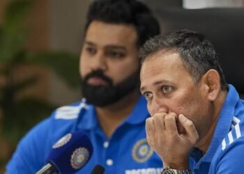‘కమిట్మెంట్ లేదా?’.. అగార్కర్కు రోహిత్ శర్మ అదిరిపోయే కౌంటర్! 14 ‘కమిట్మెంట్ లేదా?’.. అగార్కర్కు రోహిత్ శర్మ అదిరిపోయే కౌంటర్!