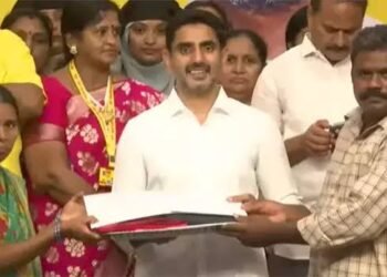 మంగళగిరిలో 372 మందికి ఉచితంగా ఇంటి పట్టాలు 5 మంగళగిరిలో 372 మందికి ఉచితంగా ఇంటి పట్టాలు