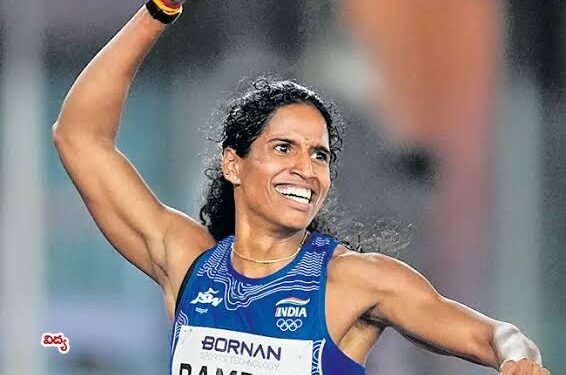 పీటీ ఉష రికార్డును బద్దలుకొట్టిన విద్య రామ్రాజ్.. ఏషియాడ్లో కాంస్యం 1 పీటీ ఉష రికార్డును బద్దలుకొట్టిన విద్య రామ్రాజ్.. ఏషియాడ్లో కాంస్యం