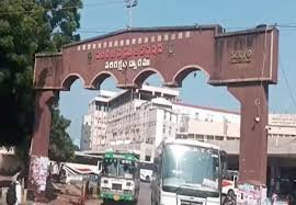విజయవాడలో పేలుడు పదార్థాల కలకలం.. లగేజ్‌ బ్యాగ్‌లో 46 జిలెటిన్‌ స్టిక్స్