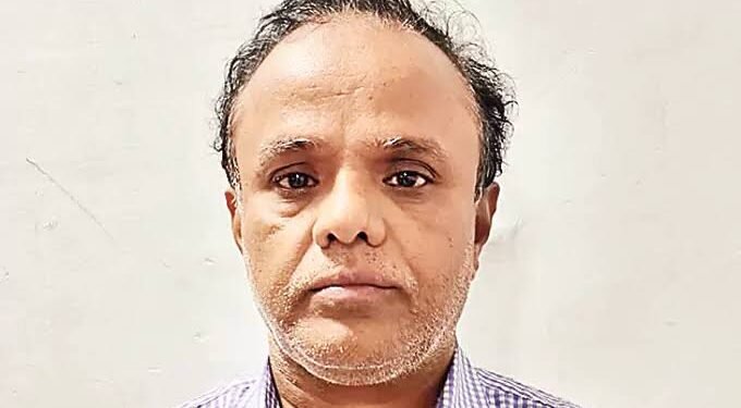 కాసులిస్తే చాలు.. లేని ఆస్తులకూ రిజిస్ట్రేషన్! 1 కాసులిస్తే చాలు.. లేని ఆస్తులకూ రిజిస్ట్రేషన్!